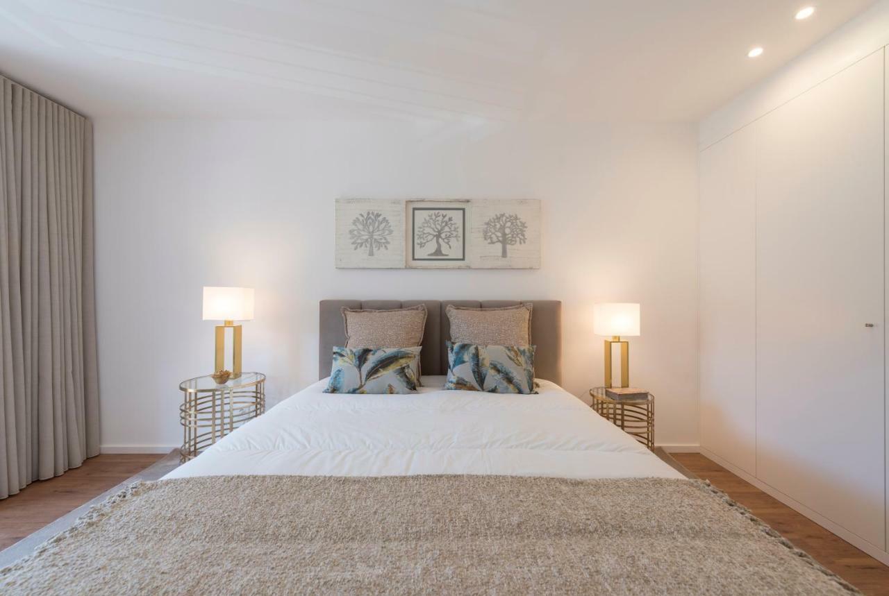 Lovelystay - Downtown Balcony With Free Parking Porto